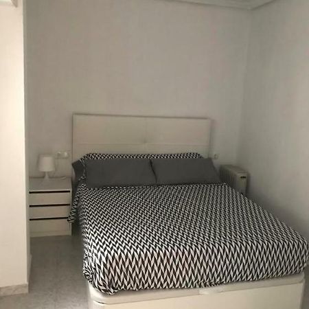 Modern Beach Apartment Torrevieja Esterno foto